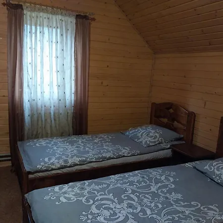 ゲストハウス верховинська хата